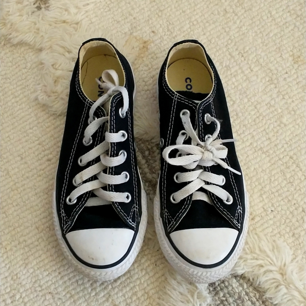 Girls shoes